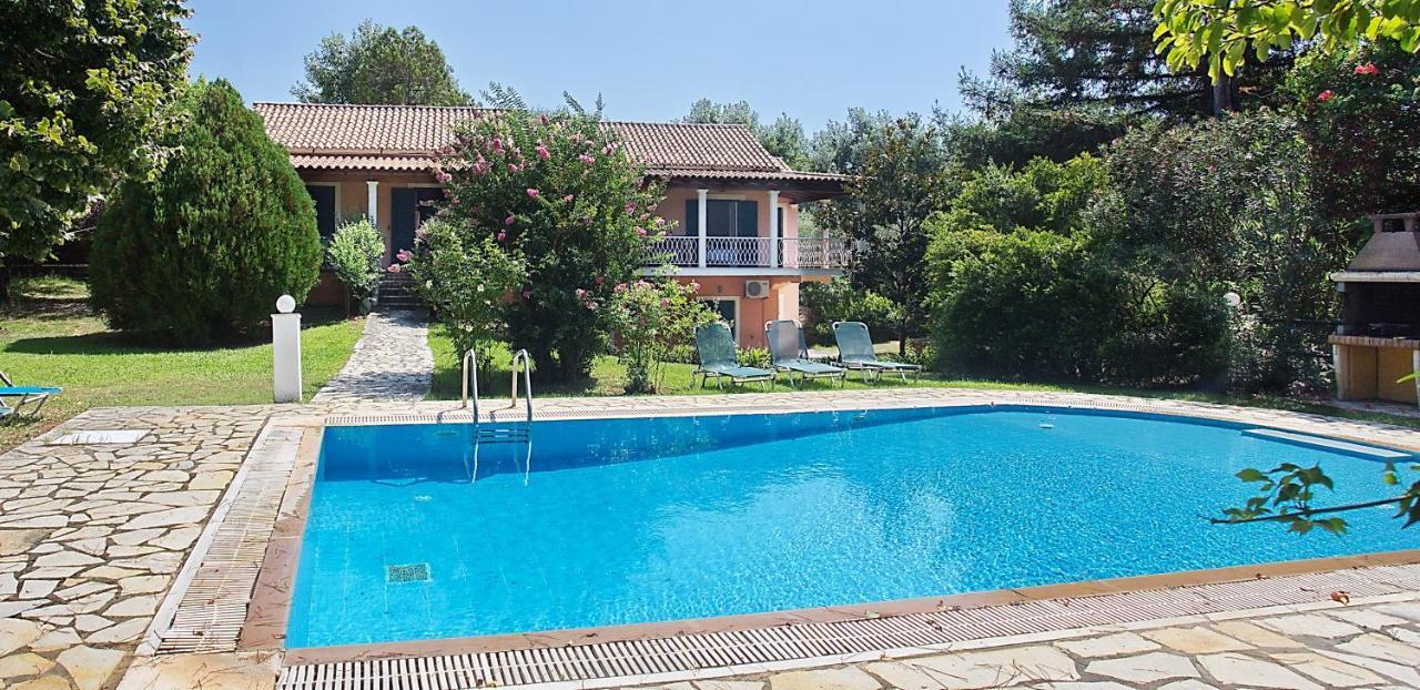 Villa Leda Karousades  Екстер'єр фото