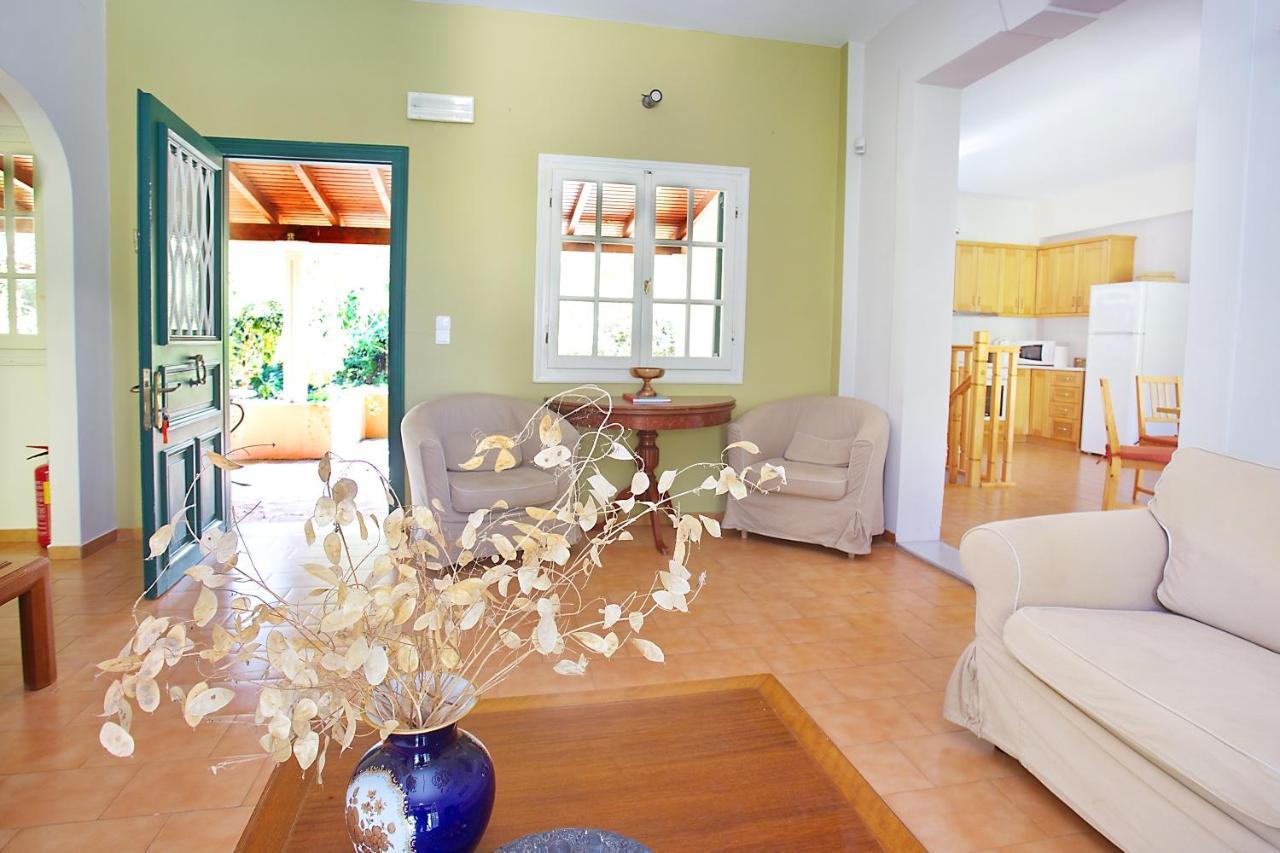 Villa Leda Karousades  Екстер'єр фото