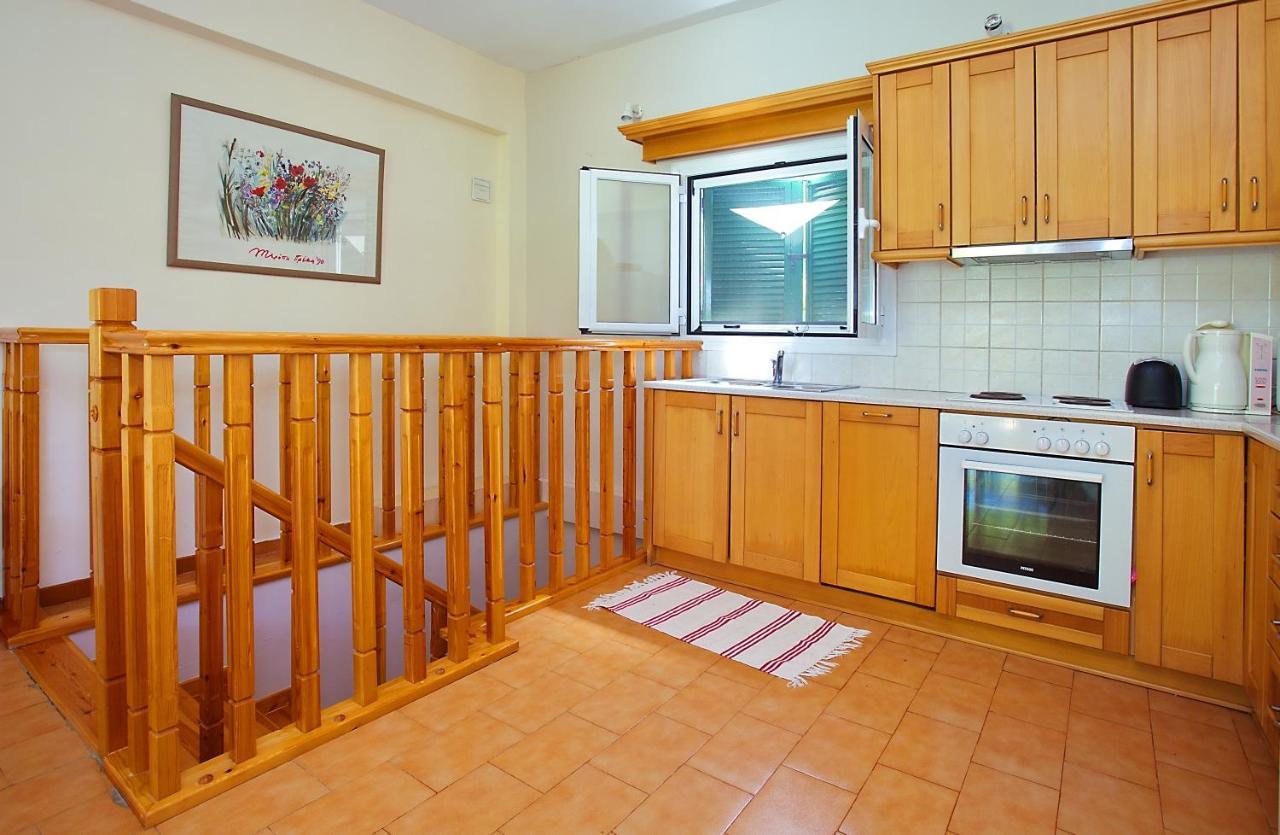 Villa Leda Karousades  Екстер'єр фото