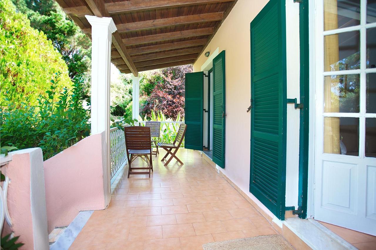Villa Leda Karousades  Екстер'єр фото