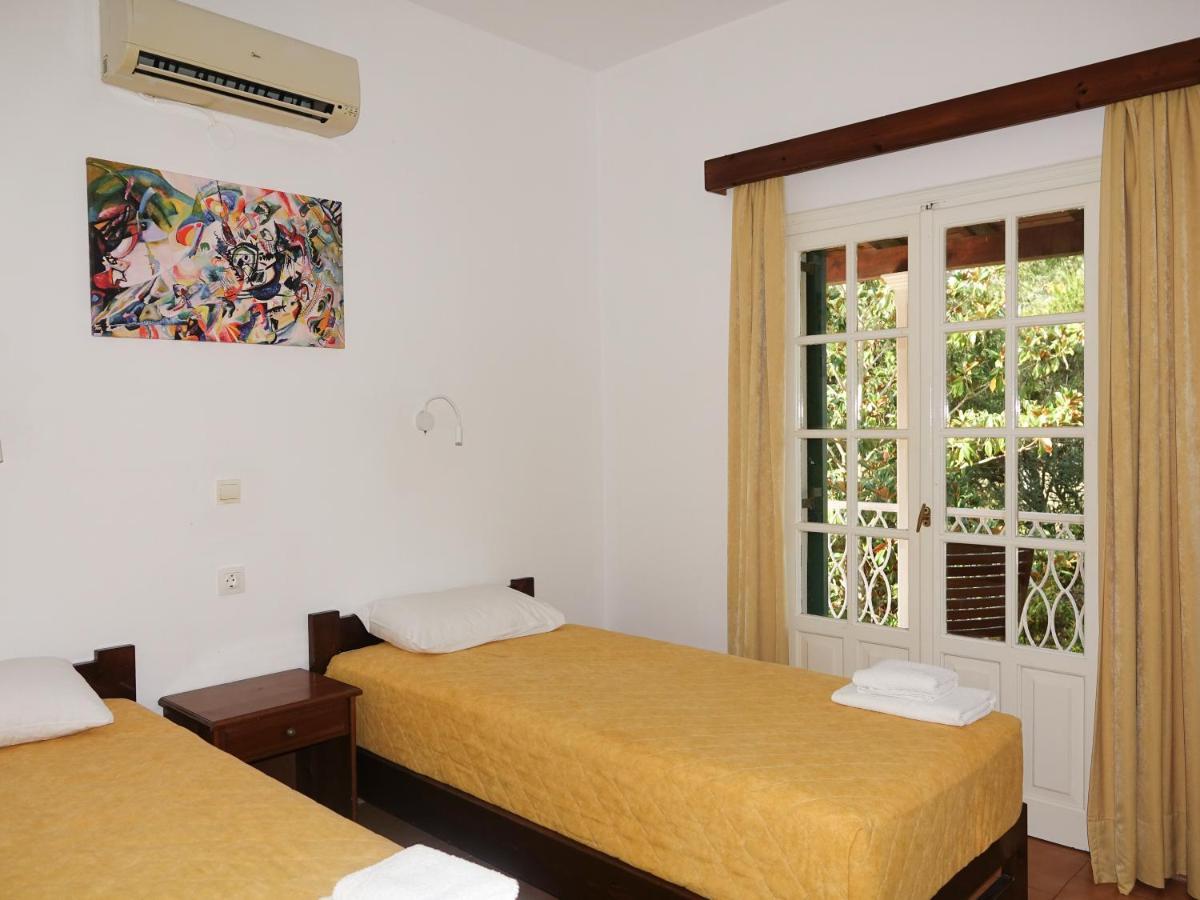 Villa Leda Karousades  Екстер'єр фото