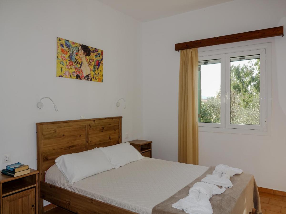 Villa Leda Karousades  Екстер'єр фото